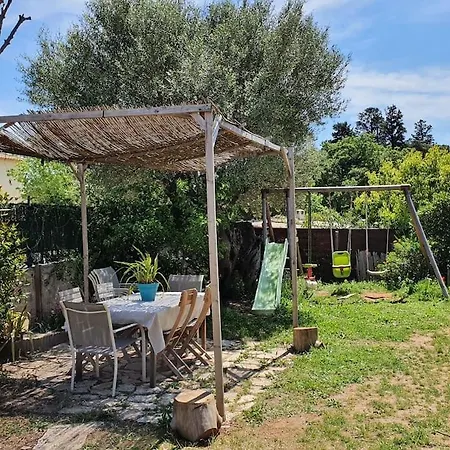 Jolie Maison 135m2 Avec Jacuzzi Et Petite Piscine