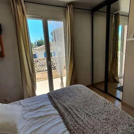 Βίλα Jolie Maison 135m2 Avec Jacuzzi Et Petite Piscine